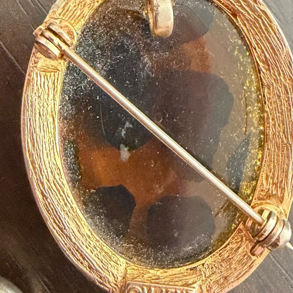 M Jent Vintage Leopard Clip-On Earrings and Pendant - Picture 7 of 7